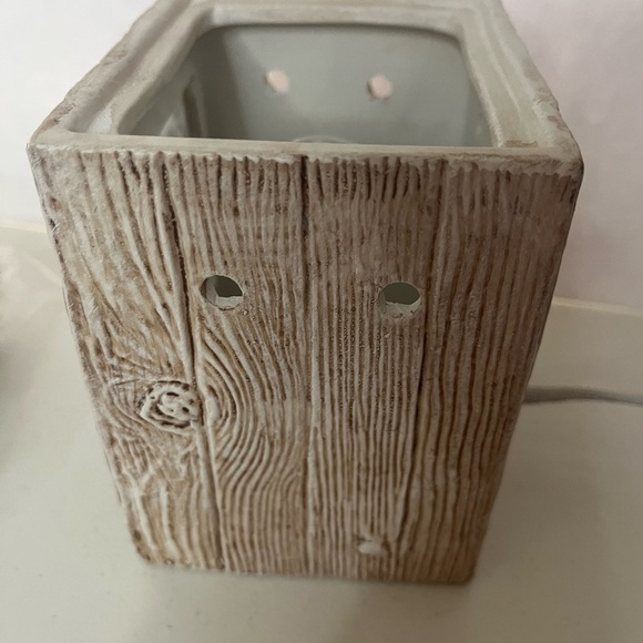 NIB Scentsy Every Moment Matters Wax Warmer Full Size - Picture 10 of 11